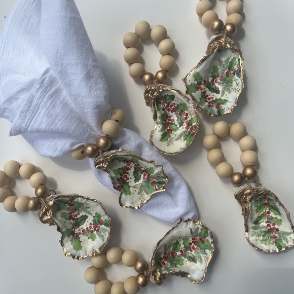 Set of 6 Decoupaged Oyster Shell Napkin Rings, Holly - Picture 3 of 12